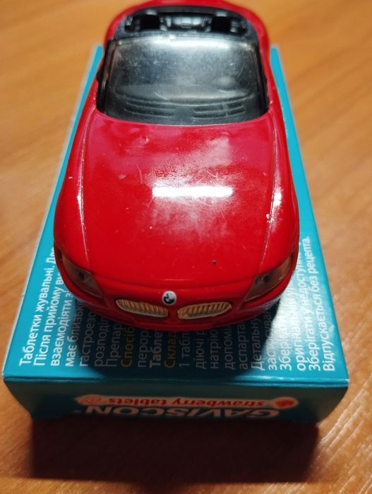 Машинка моделька BMW z4 купе