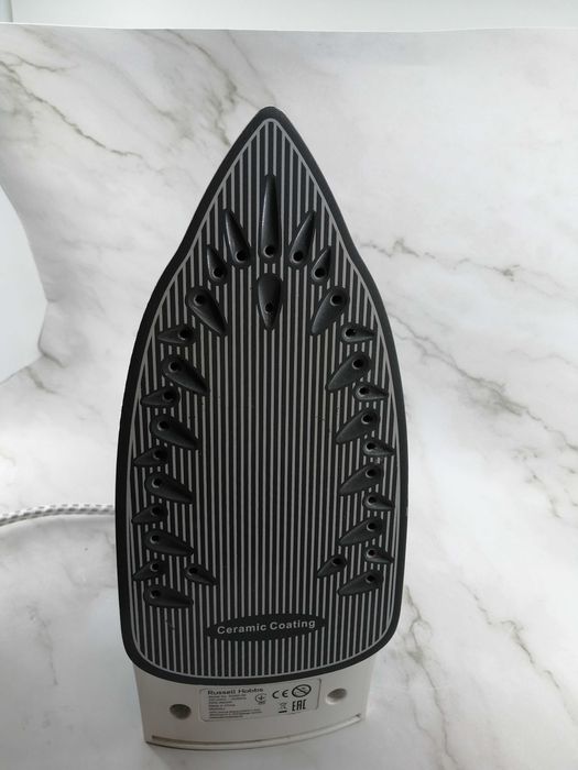 Żelazko parowe Russel Hobbs Supreme 2600W