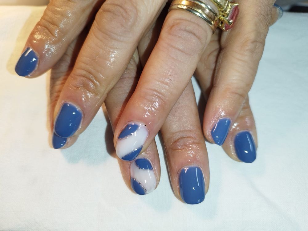 Unhas de gel em Gaia