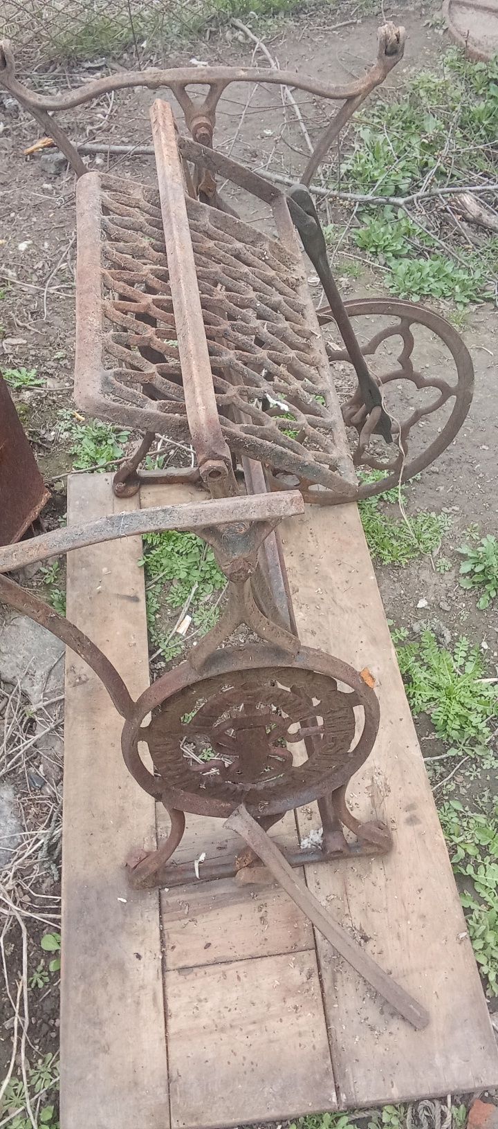Стіл зінгер. Не цілий