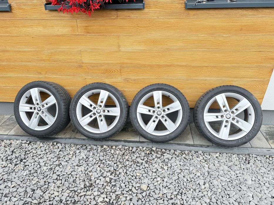 Felgi 17  5x112  z oponami letnimi