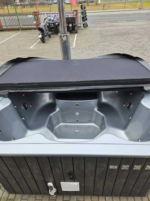 Balia bania jacuzzi ogrodowa akryl hydro aero spa opalana drewnem hot