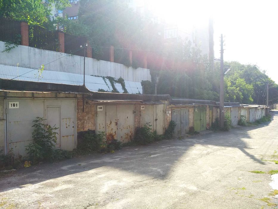 Продам гараж. Печерск