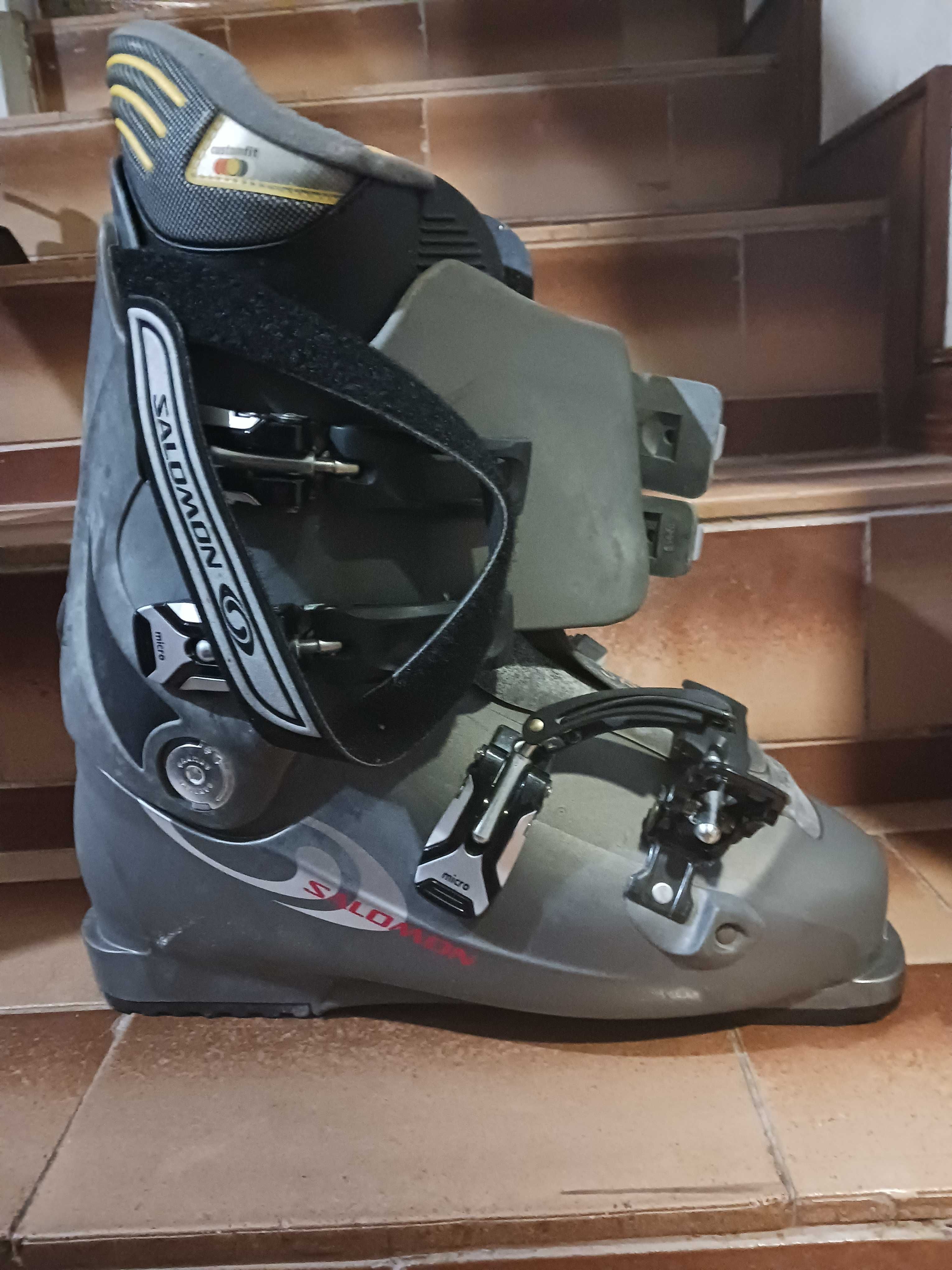 Botas de ski Salomon usadas uma vez