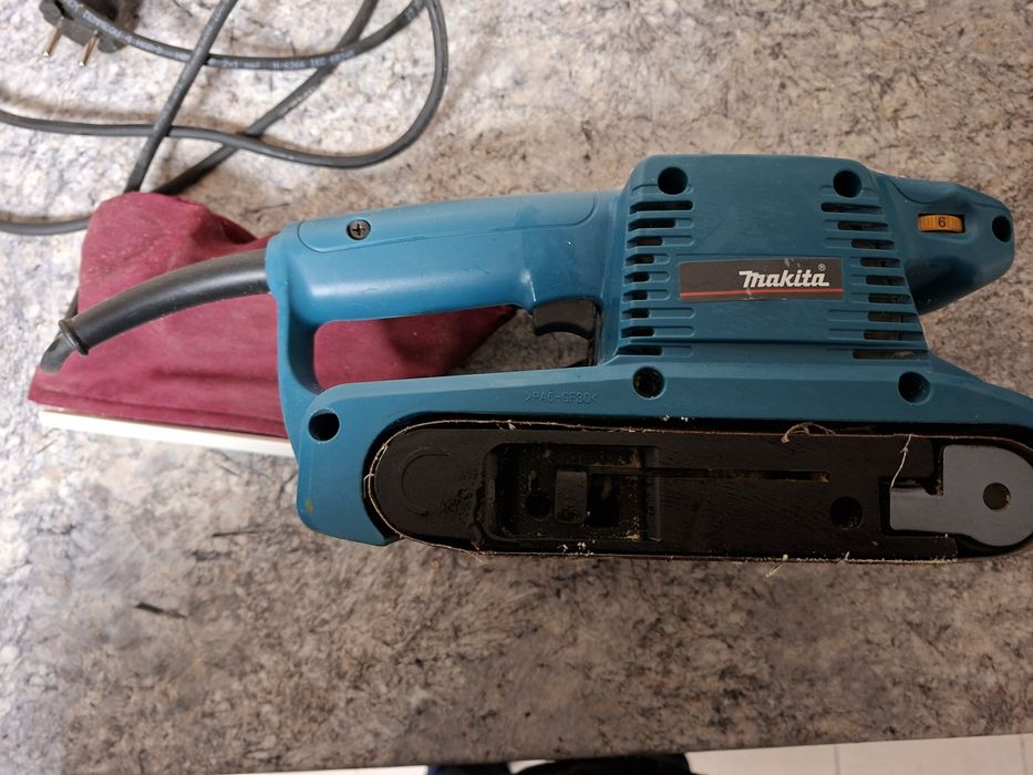 Szlifierka taśmowa.Makita 9911