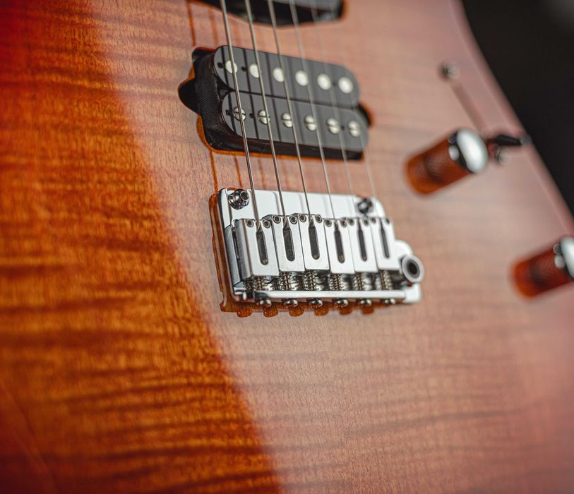 Suhr Modern Plus HSH Pau Ferro Fretboard 2019 Fireburst