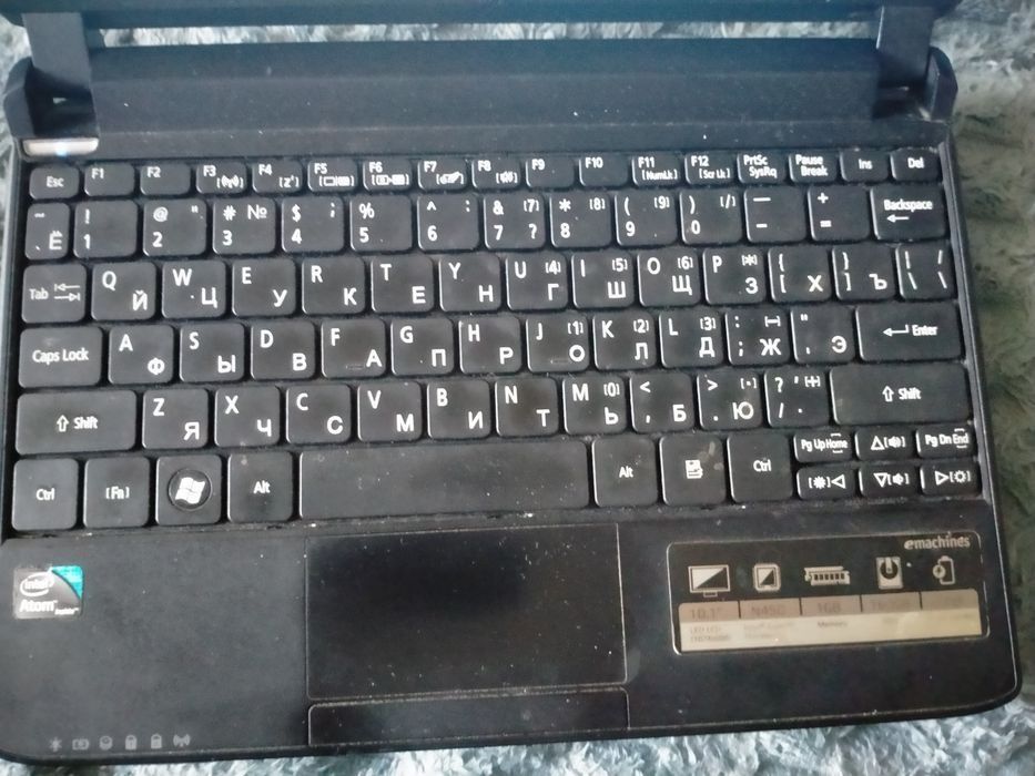 Продам нетбук Emachines