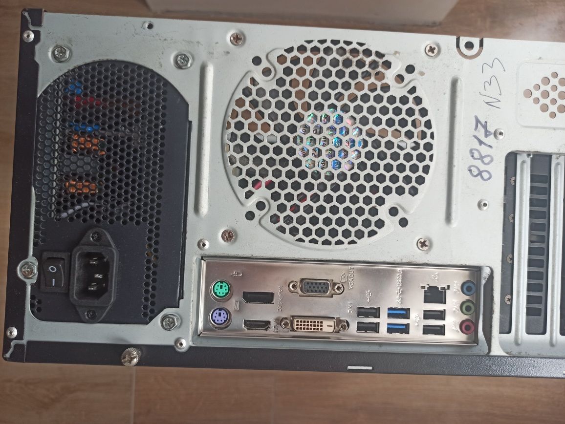 Asus b85m-e + intel i7 4790 + 16 gb ОЗУ