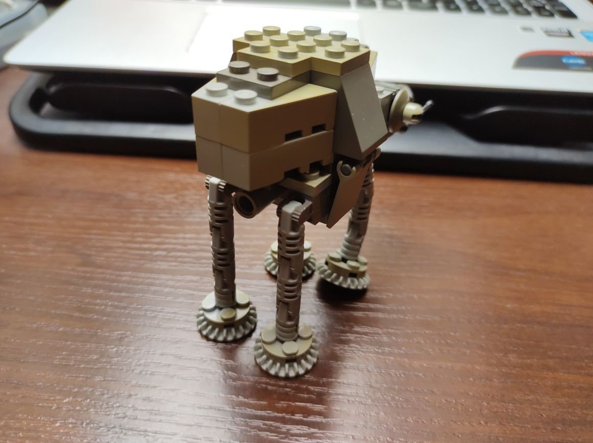 LEGO Star Wars AT-AT miniset 4489