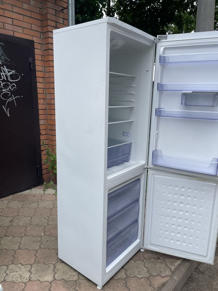 Холодильник Beko 180см в хорошем состоянии.Доставка,гарантия