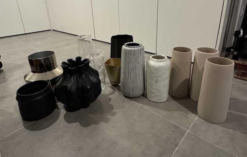 assortments of 14 vases (sortimentos de 14 vasos)