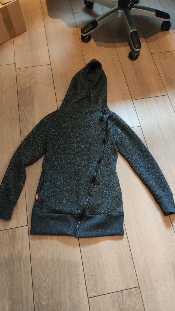 Damska bluza (sweter) firmy LHD z kapturem  rozmiar S