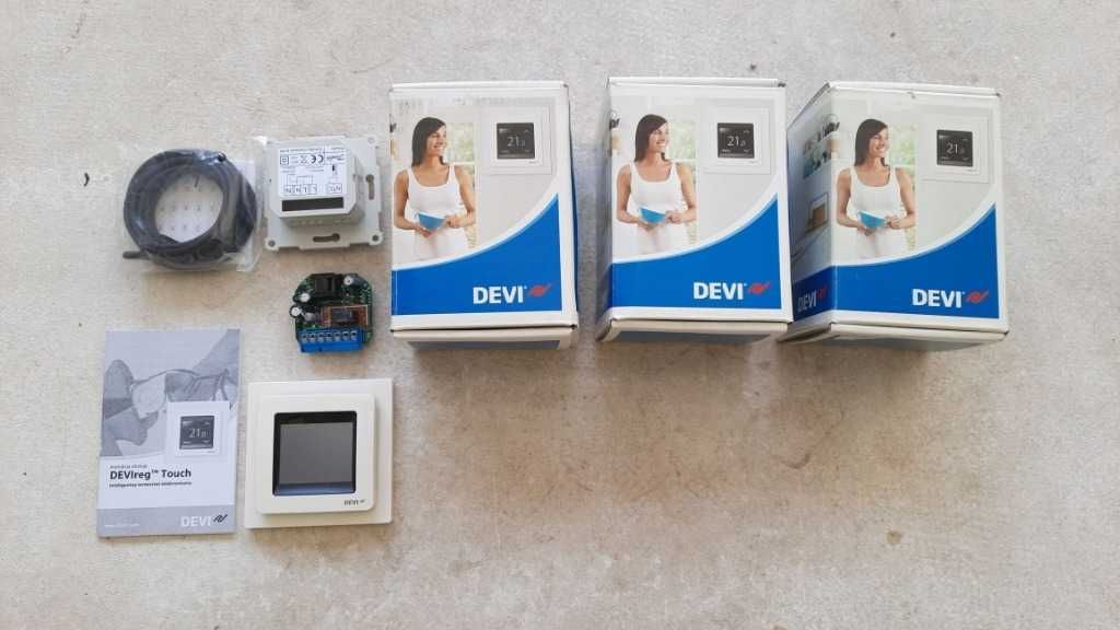 Termostat Devi Devireg Touch + czujnk