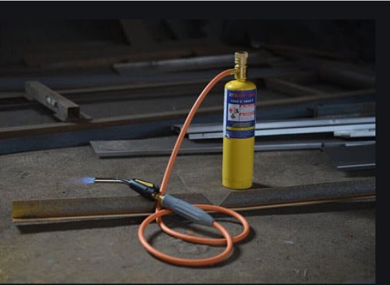 Горелка газовая, сварочная, пъезо под Мапп-Газ. Для пайки медных труб