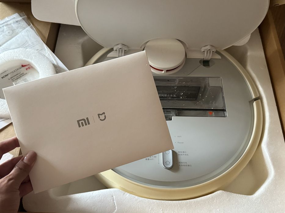 Робот-пилосос Xiaomi Mijia Mi Robot Vacuum Cleaner SDJQR02RR