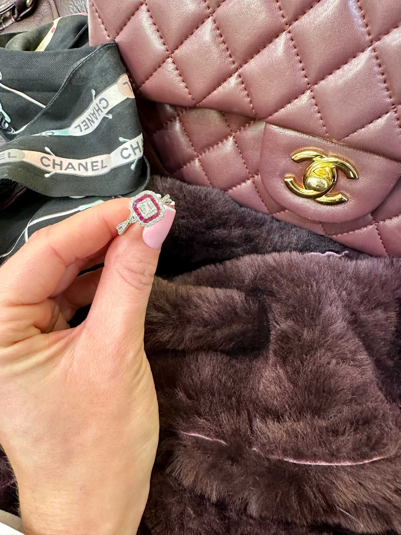 Pierścionek rubiny diamenty bagiety 0.67 Ct