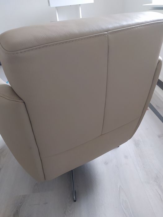 Fotel obrotowy skóra