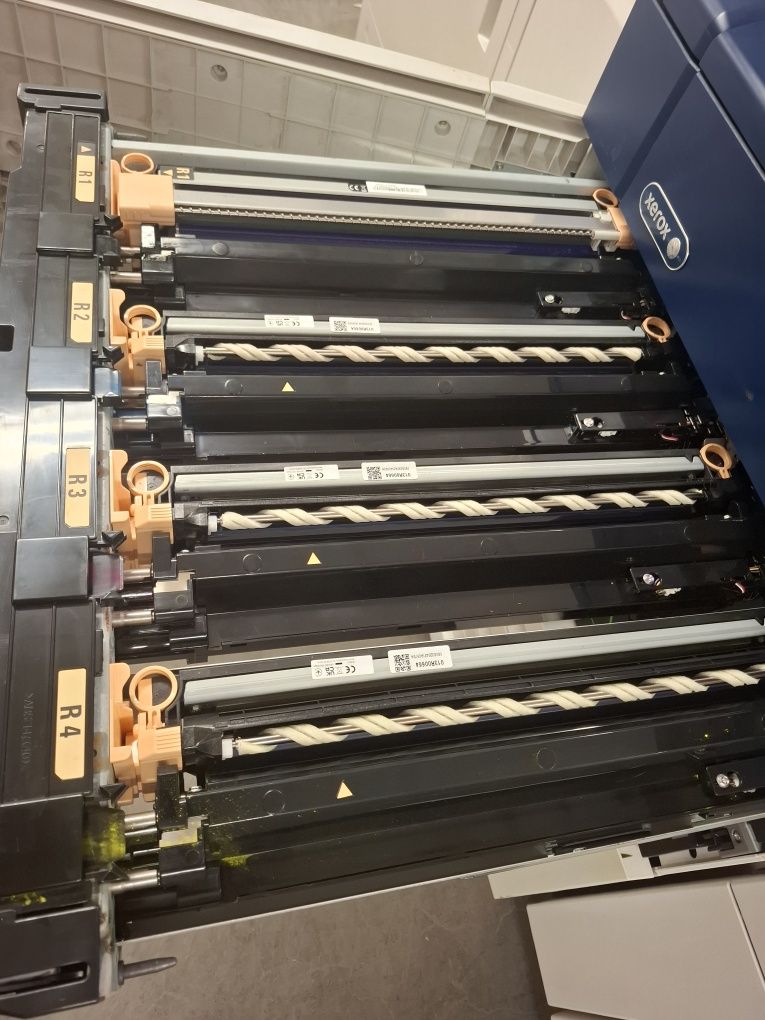 Продам Xerox C60 з Німеччини.