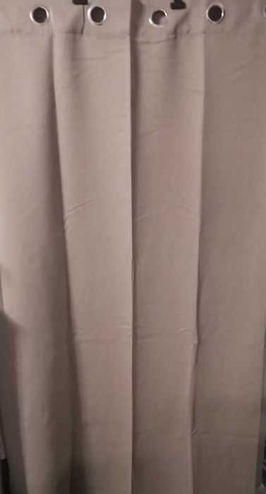 2 szt zasłony zaciemniające beżowe 140x183 przelotki