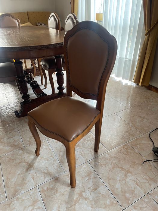 Mesa de jantar com 6 cadeiras