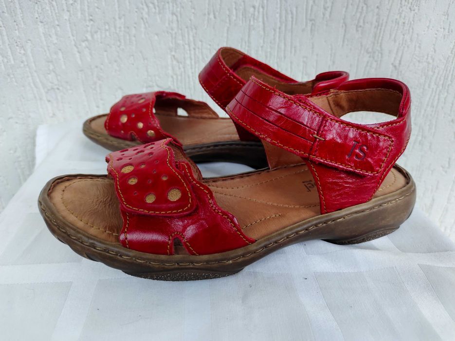 Брендовие,кожанние босоножки Josef Seibel р.38