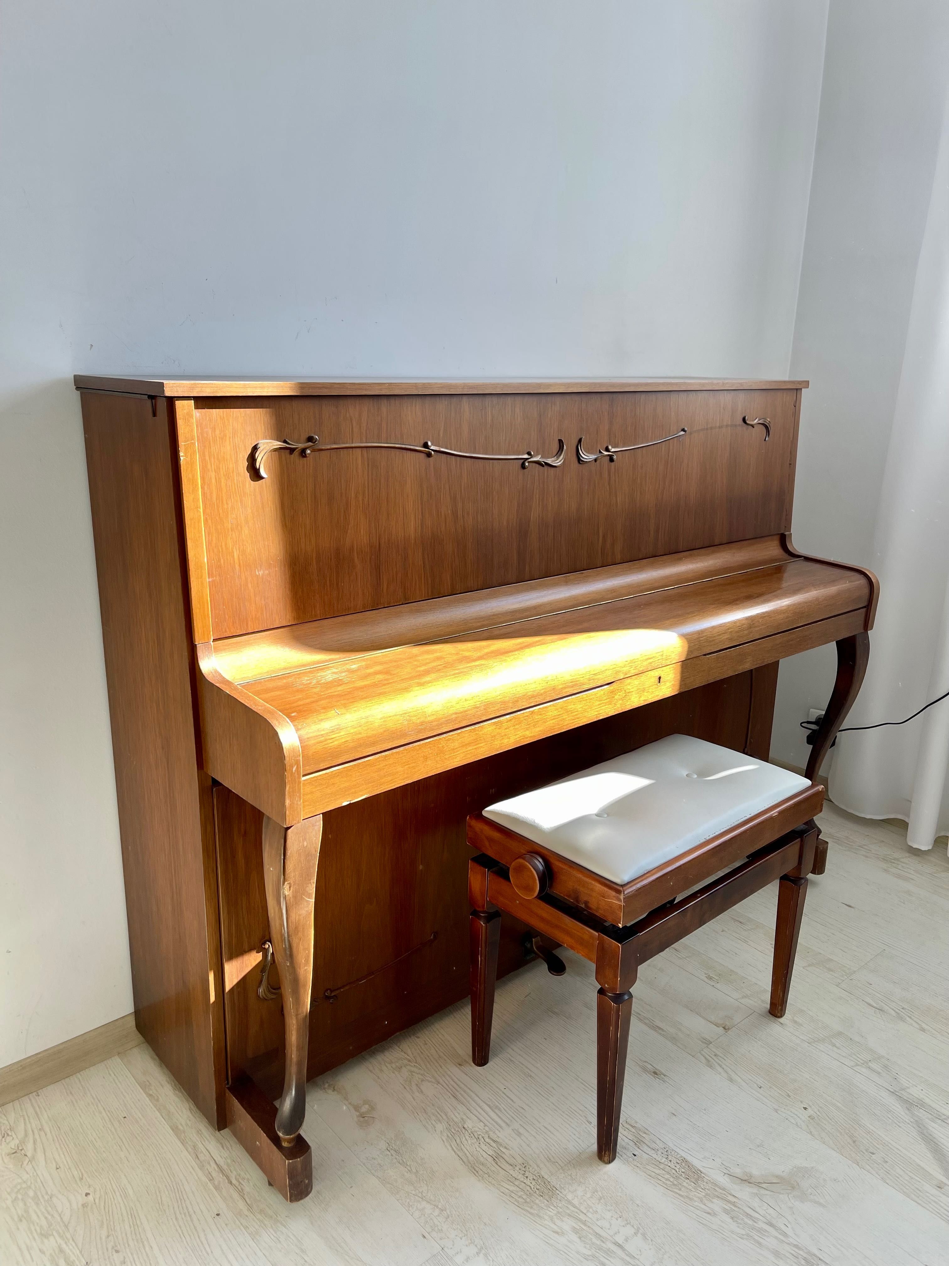 Pianino Rönisch – niemieckie, 123 cm, stan bardzo dobry