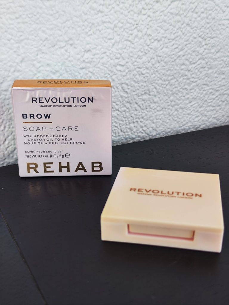 Revolution Makeup Soap + Care Proteção de Sobrencelhas