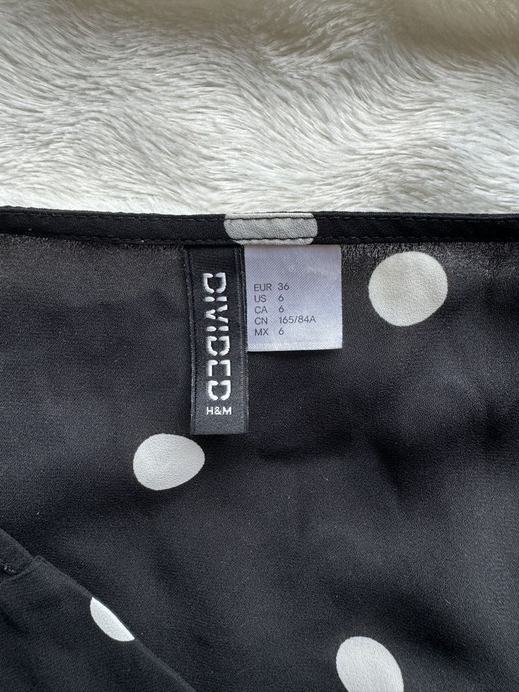 Bluzka z długim rękawem czarna w groszki krótka bluzeczka H&M