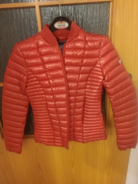 Nowa  Kurtka guess termiczna