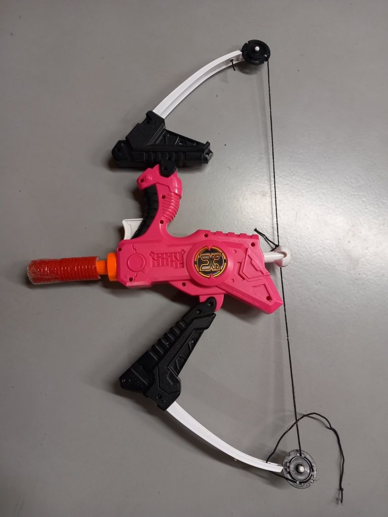 Nerf łuk do strzelania