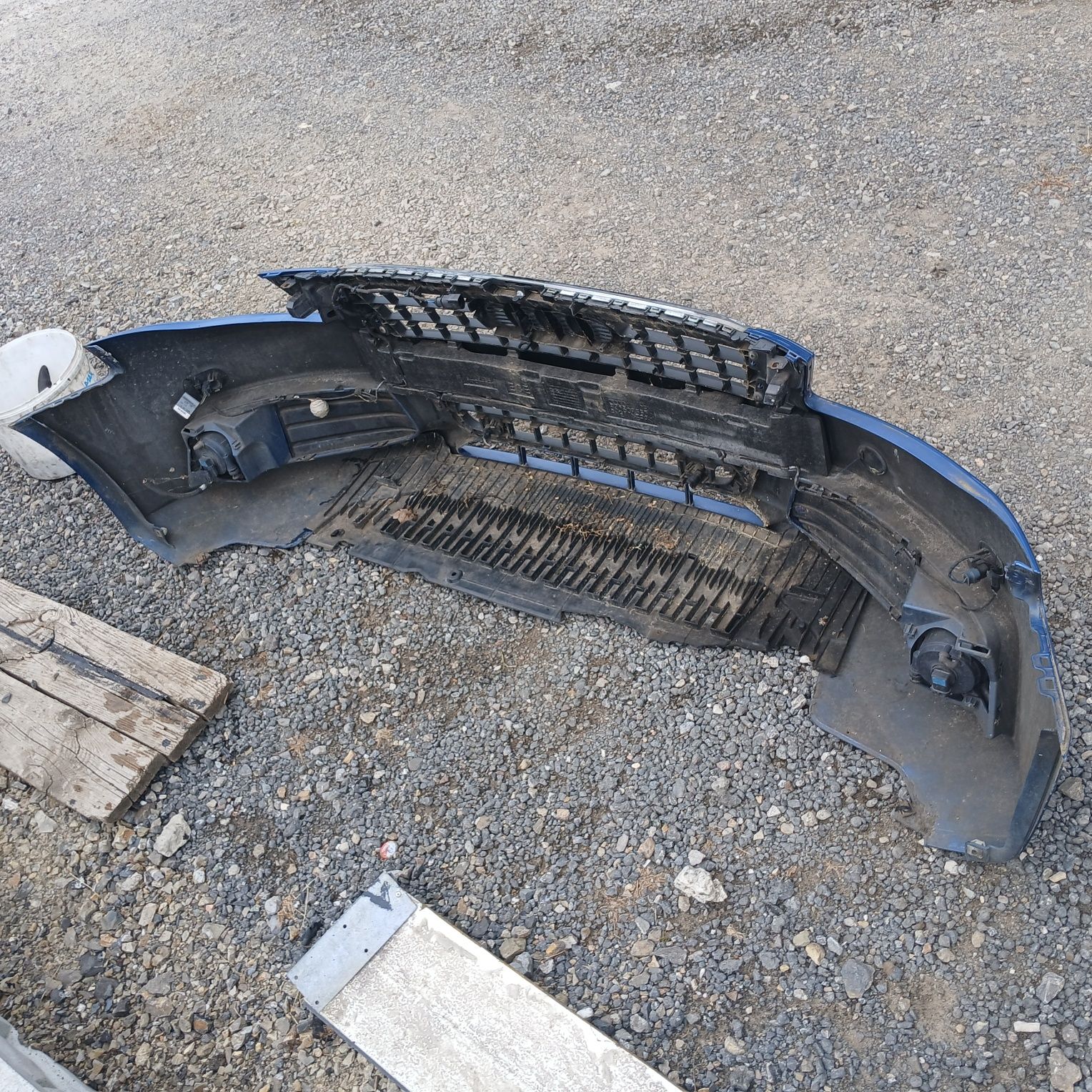 Zderzak przedni Audi a4 b8