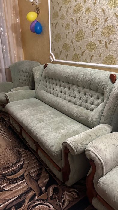 Диван розкладний з кріслами