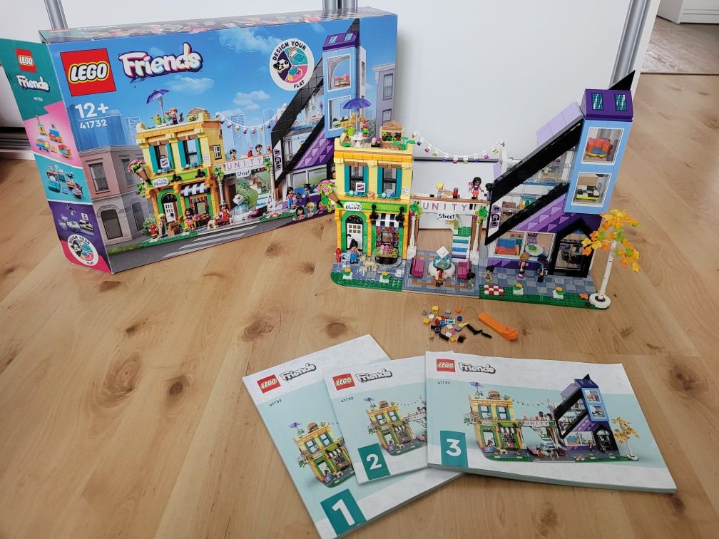 LEGO 41732 Friends - Sklep wnętrzarski i kwiaciarnia w śródmieściu