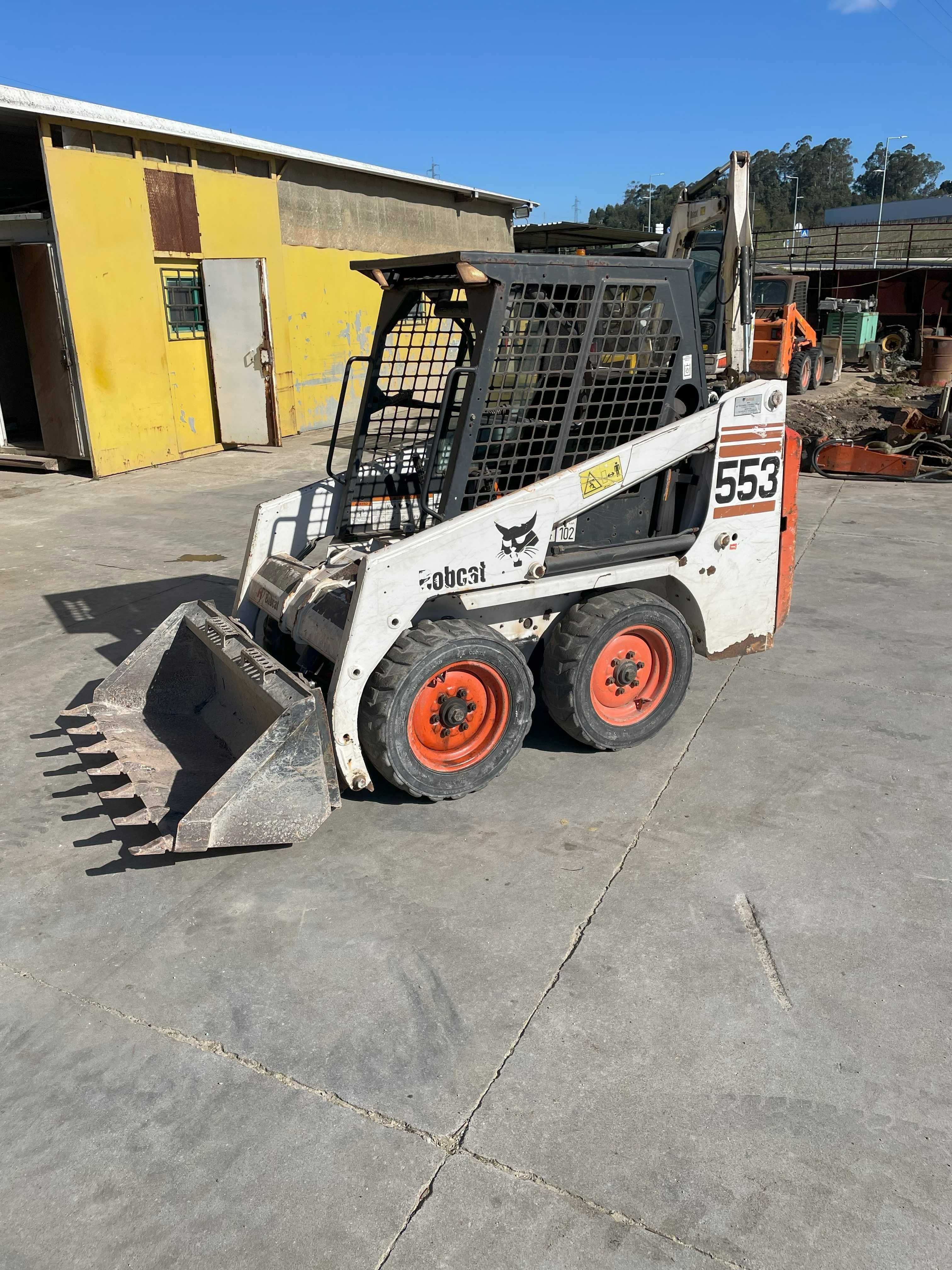 Mini pa Carregadora Bobcat 553