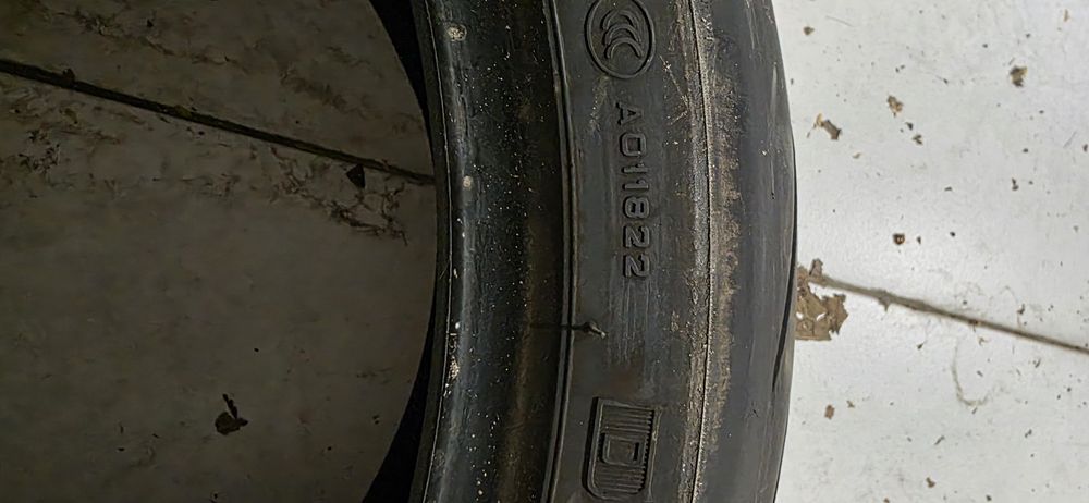 Pirelli Diablo Rosso 240 45 17 2022 року