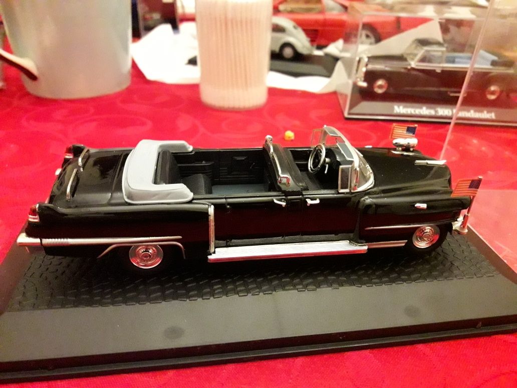 Carro miniatura colecção Presidentes Cadillac Limo Queen Elizabeth