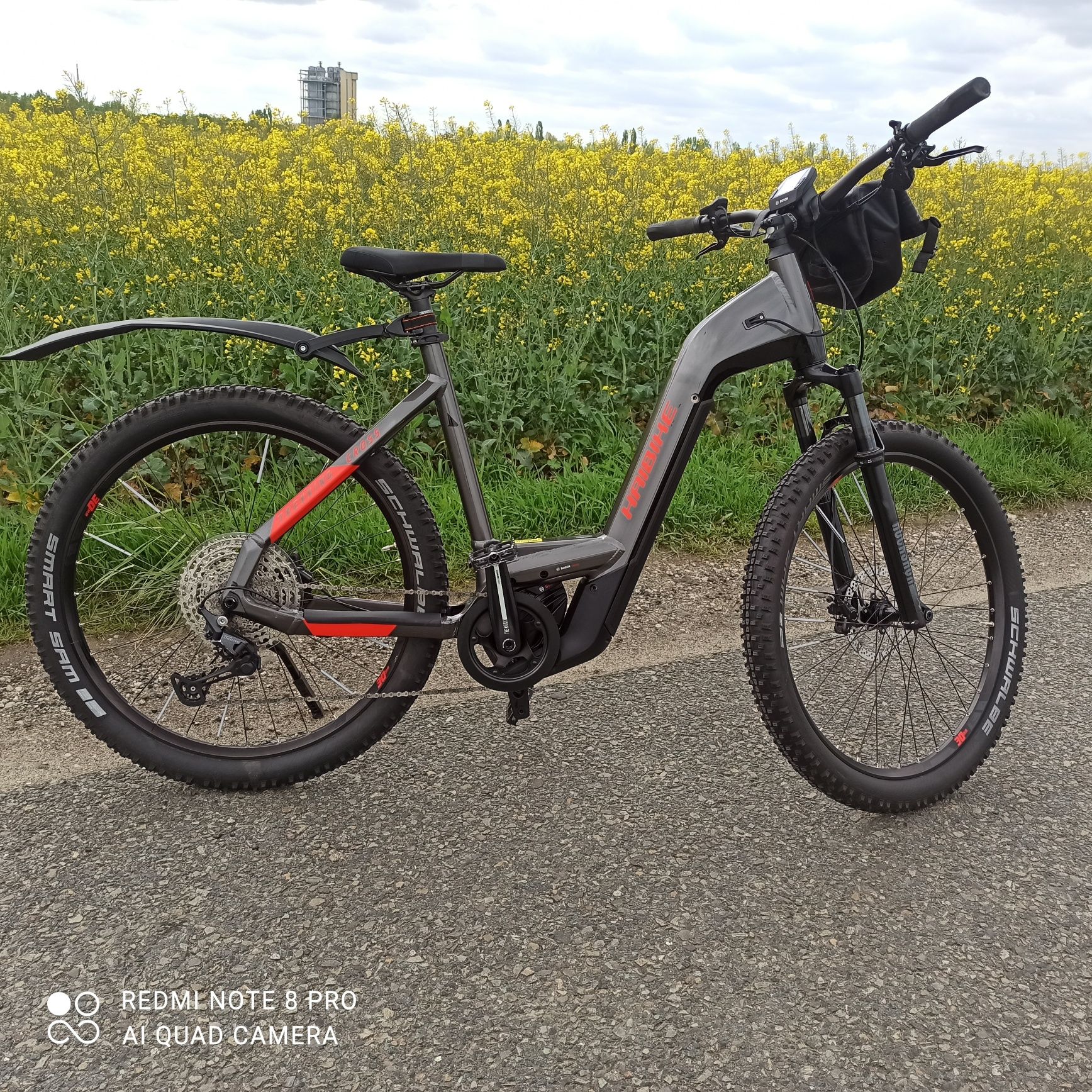 Rower elektryczny Haibike Trekking 9 cross 2023