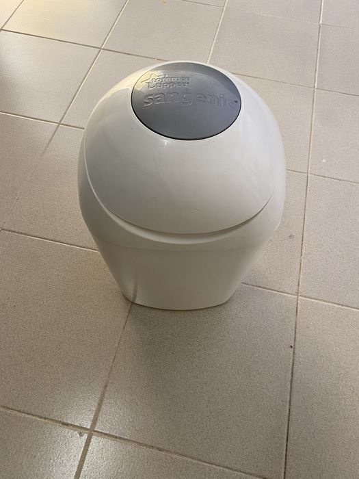 Caixote lixo fraldas
