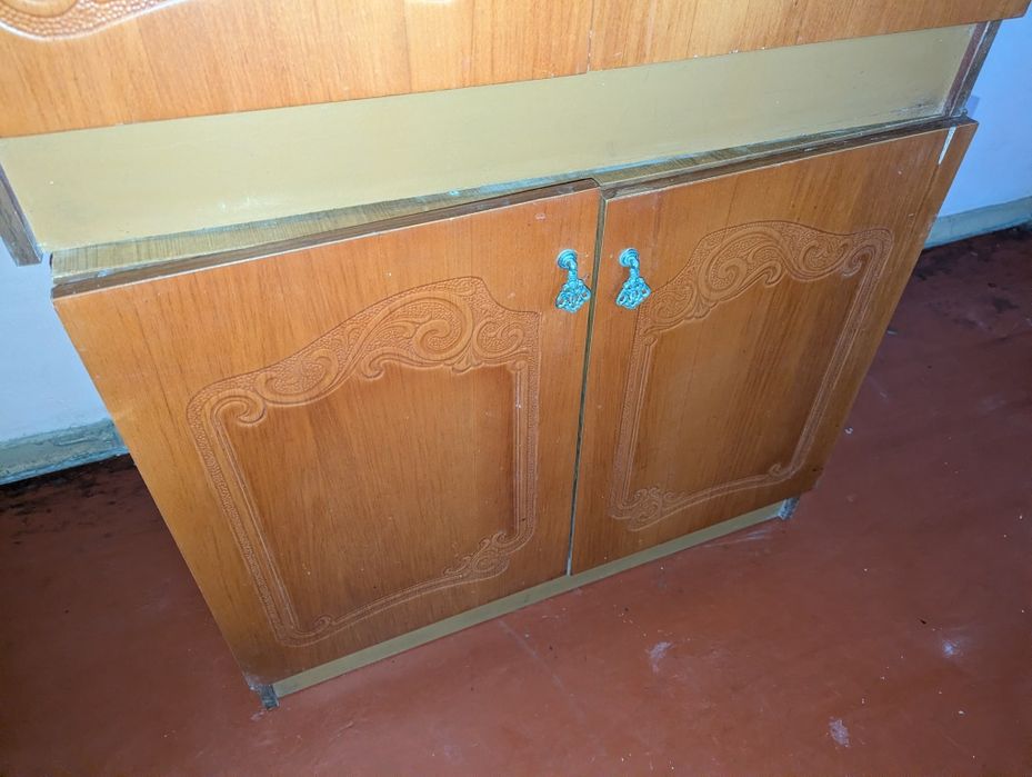 Дві нижні тумби від стінки срср