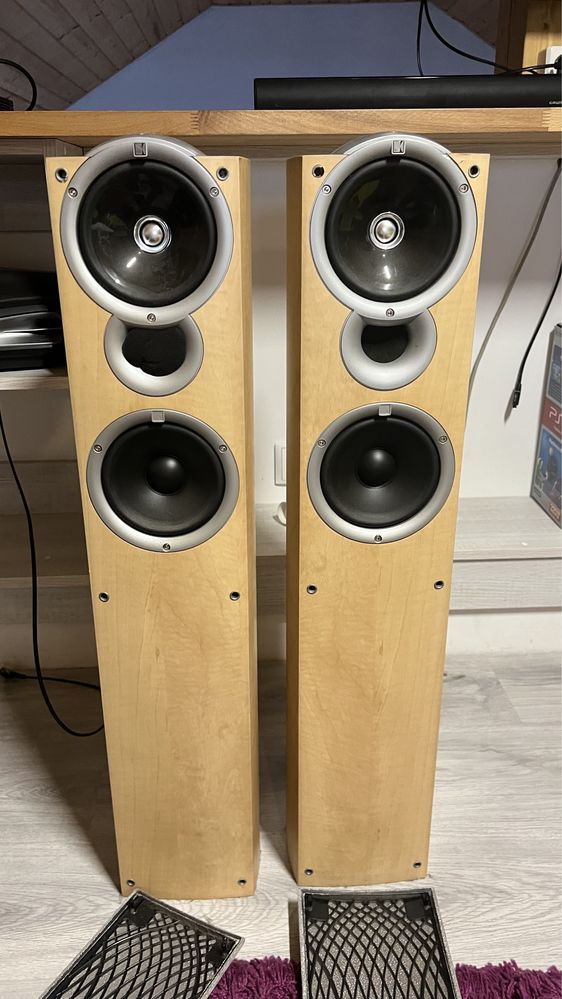 Głośniki stereo KEF Q4