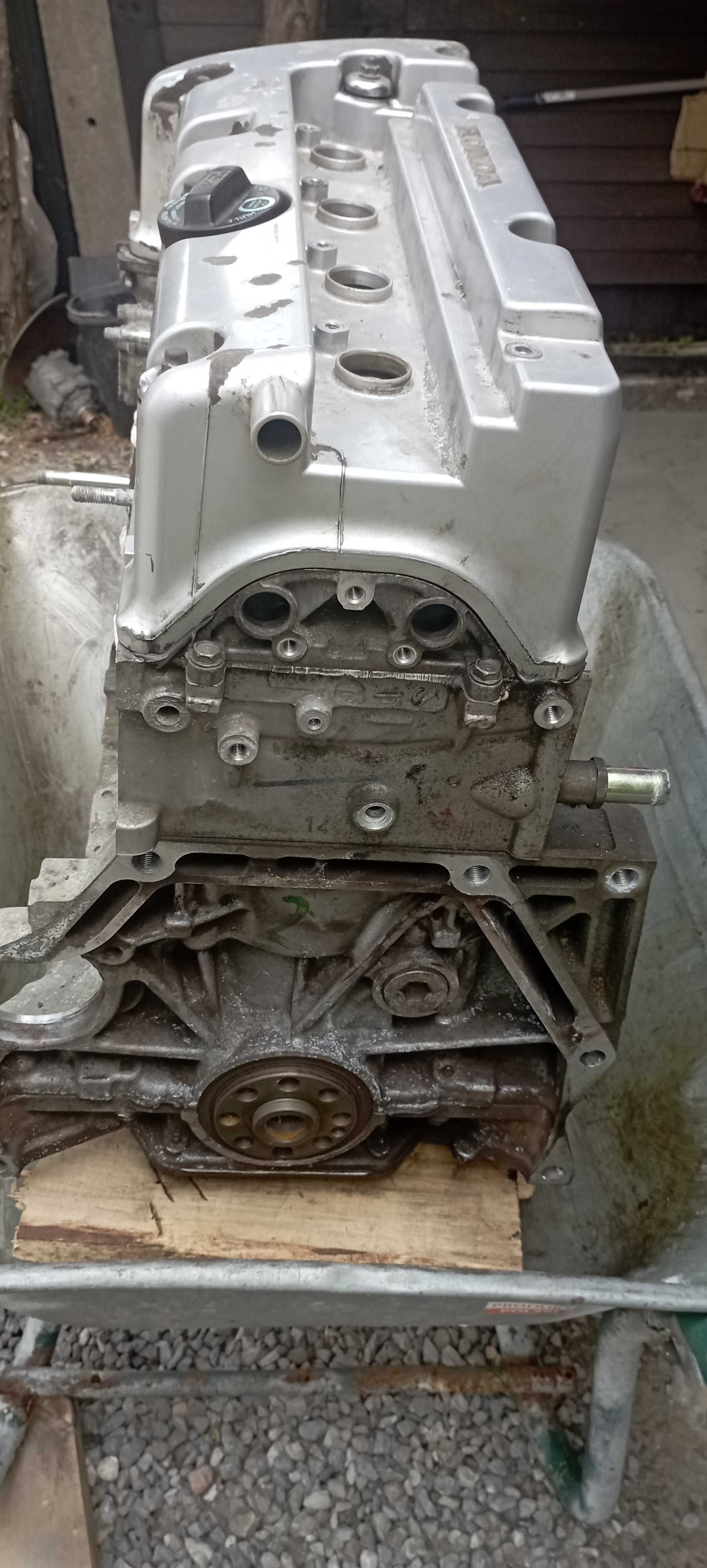 silnik słupek Honda crv II K20A4