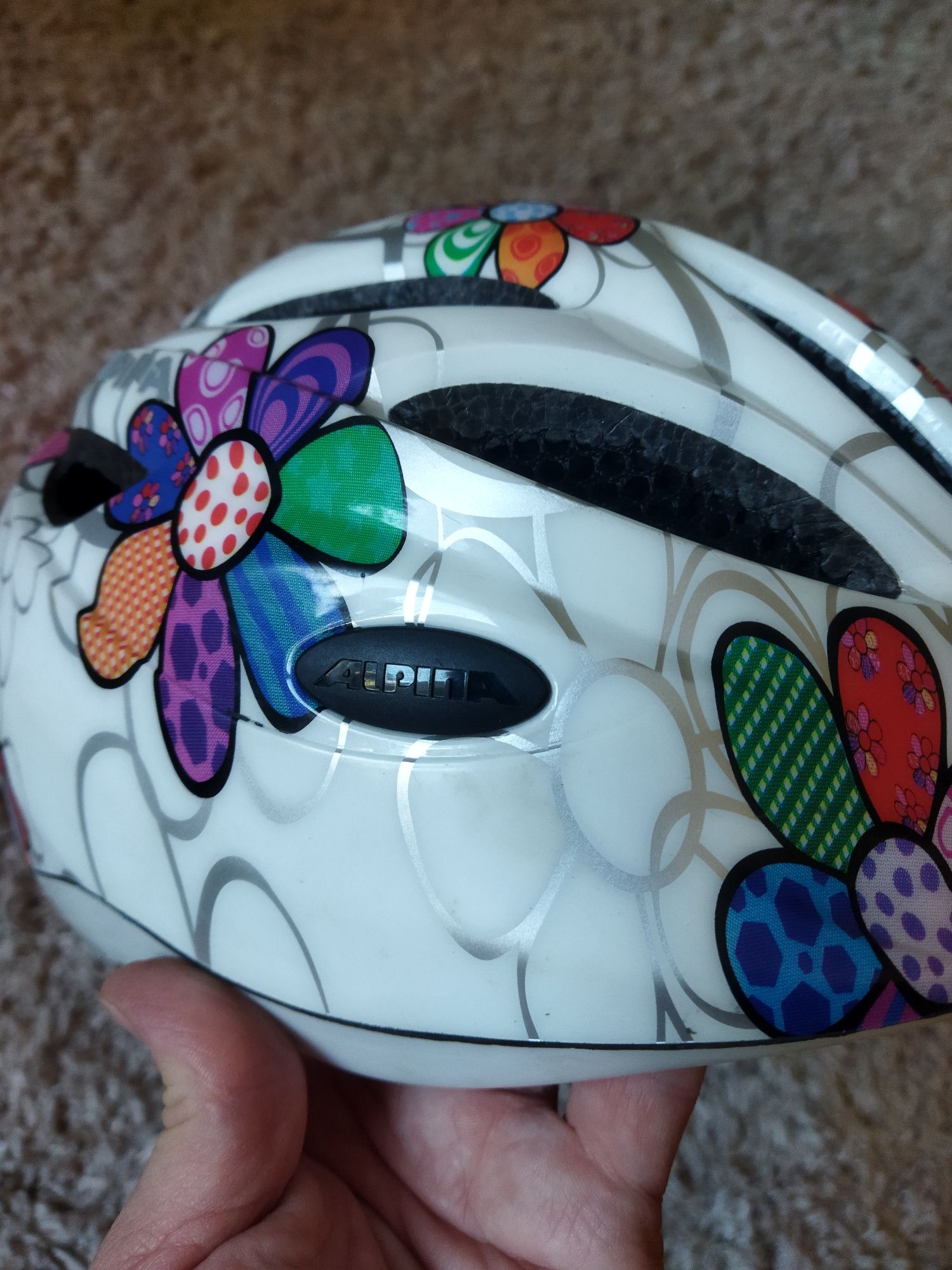 Шлем для девочки фирмы Alpina оригинал