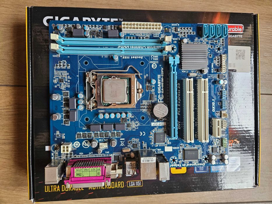 Płyta główna Gigabyte GA-H61M-S2PV (H61 PCI-E DDR3) rev. 2.1 + i5-2400