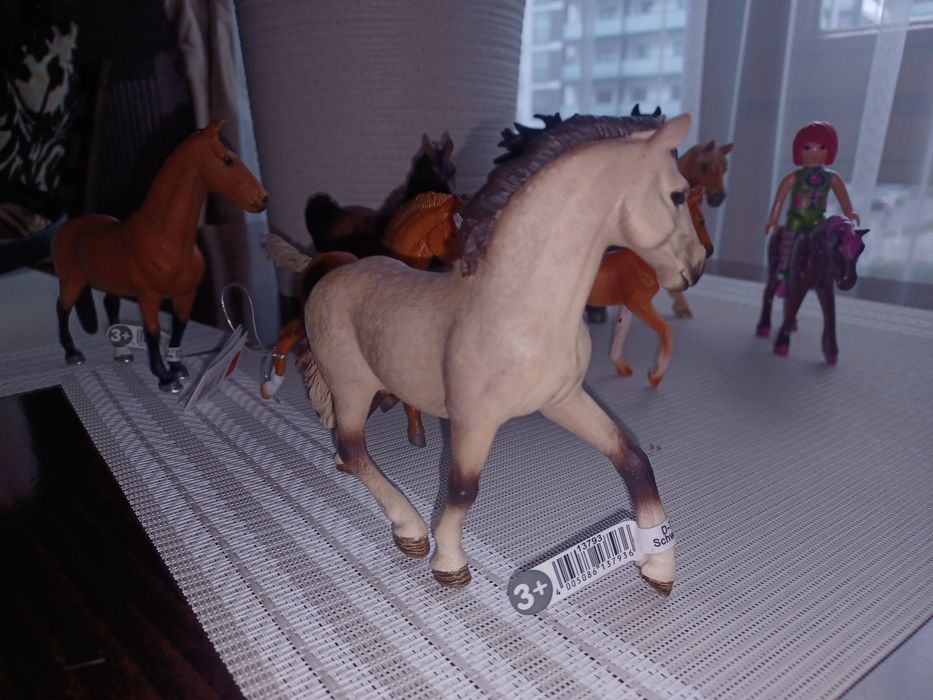 Koniki Schleich nowe, na prezent, Wawa