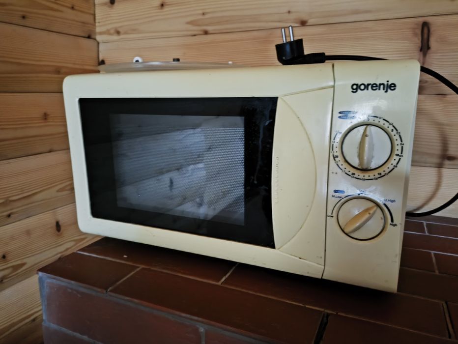 Мікрохвильовка мікрохвильова піч микроволновка Gorenje Гореньє