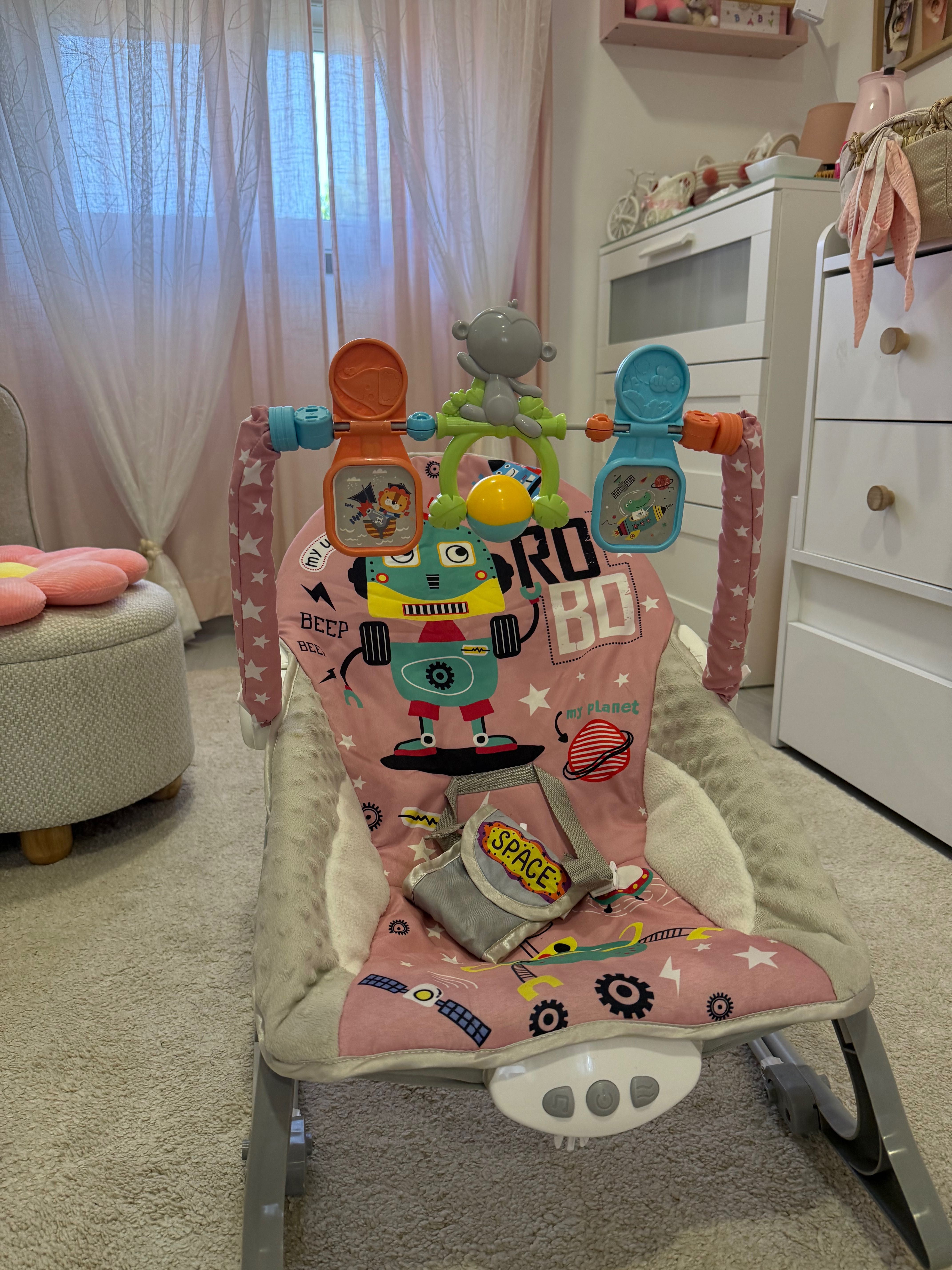 Vendo cadeira interativa para bebê conservada