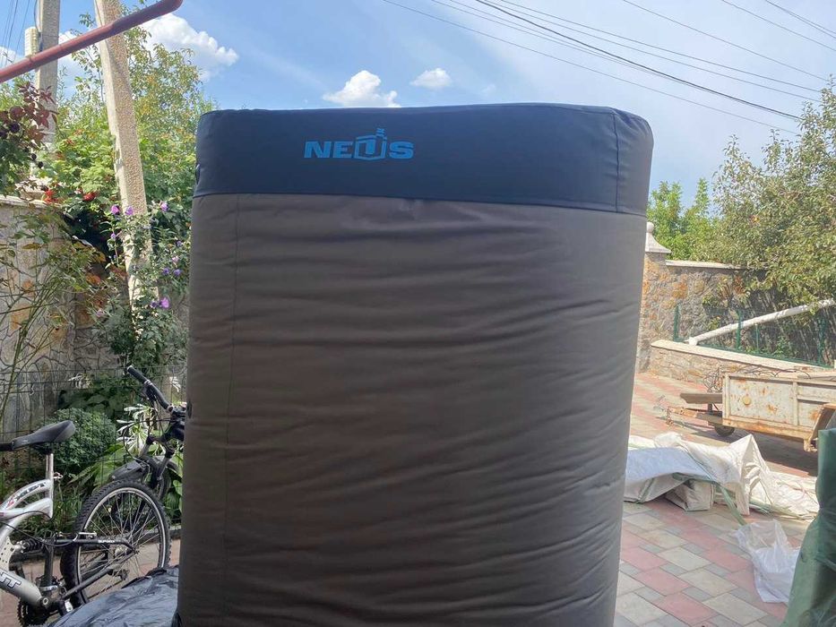 NEUS 800L Бочка для води.