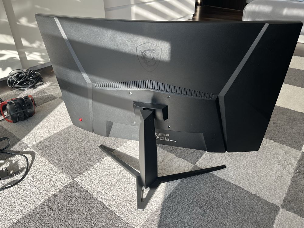 Monitor msi 27 cali