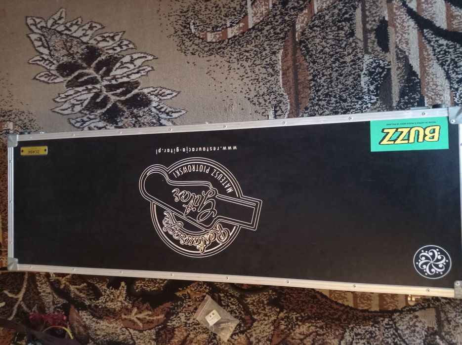 Gitara basowa Jazz Buzz