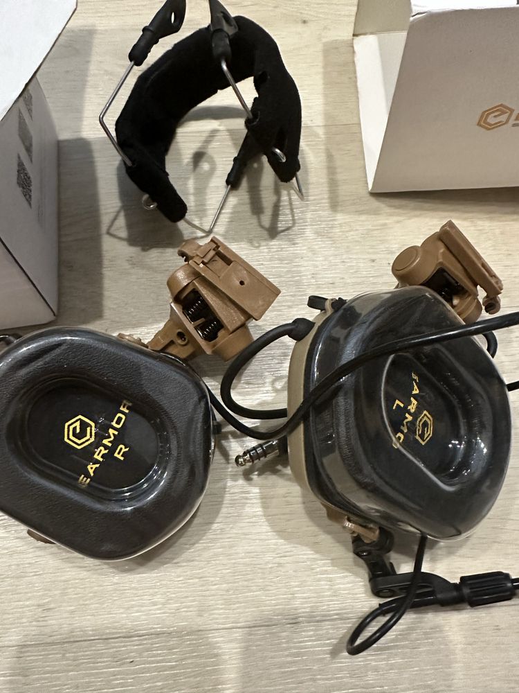 Навушники Earmor M32